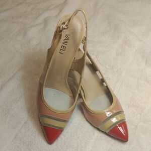 Vintage Slingback Leather Vaneli Red and Beige 3 Inch Heels Size 7.5